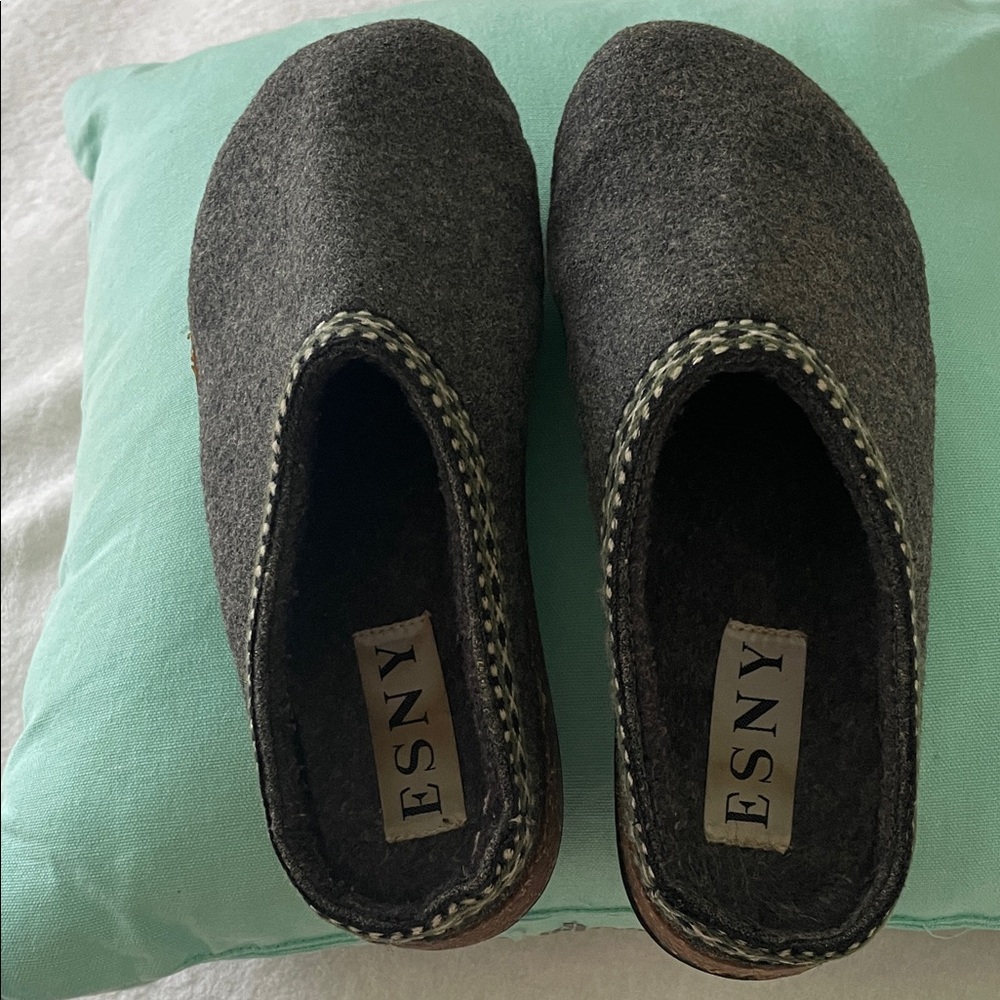 ESNY Gray Wool Slipper Clogs